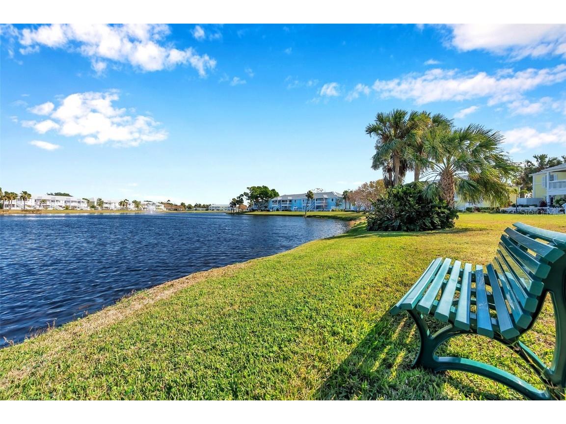 107 Seahorse Drive SE #A Saint Petersburg FL 33705 TB8339473 image40