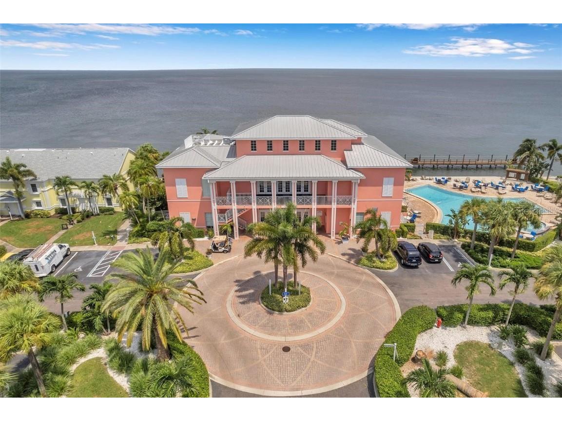 107 Seahorse Drive SE #A Saint Petersburg FL 33705 TB8339473 image56