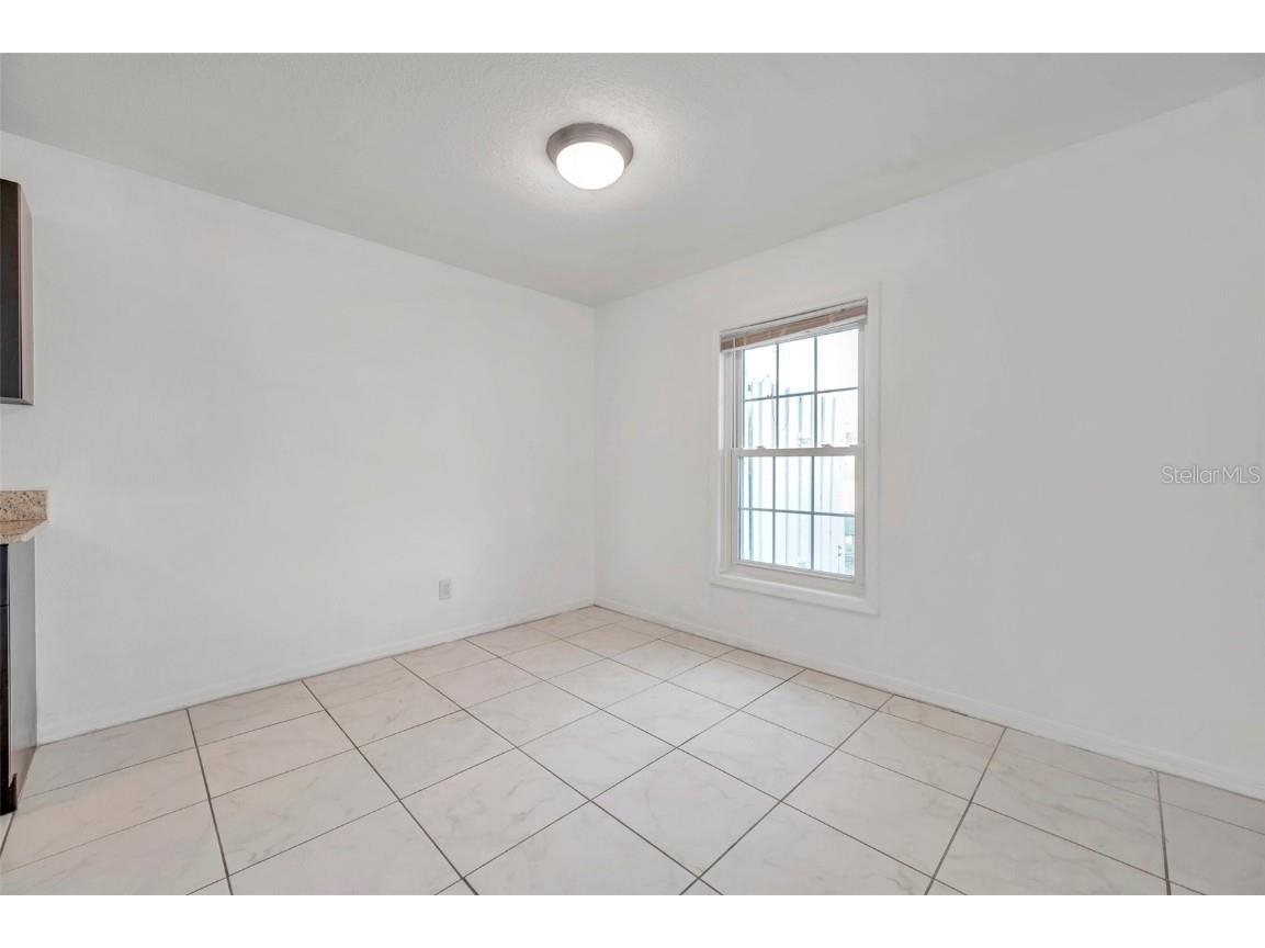 107 Seahorse Drive SE #A Saint Petersburg FL 33705 TB8339473 image9