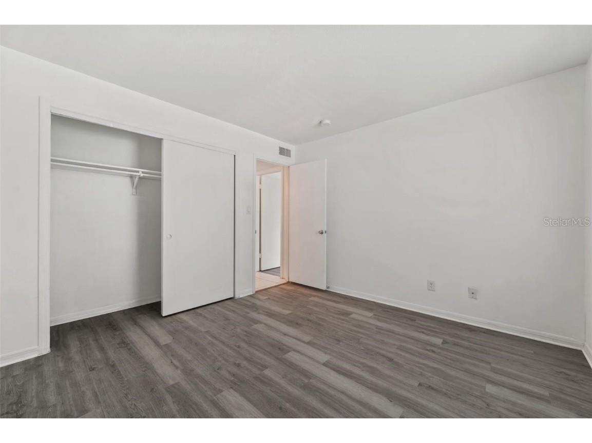 107 Seahorse Drive SE #A Saint Petersburg FL 33705 TB8406742 image9