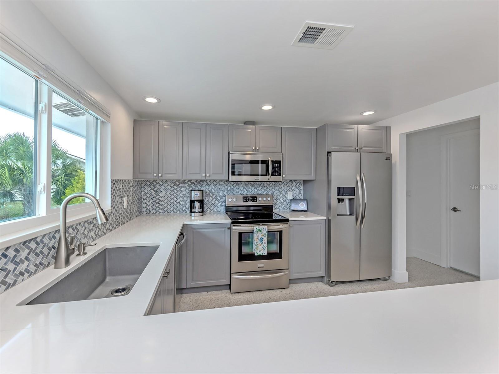 107 Sorrento Drive Osprey FL 34229 N6143210 image9