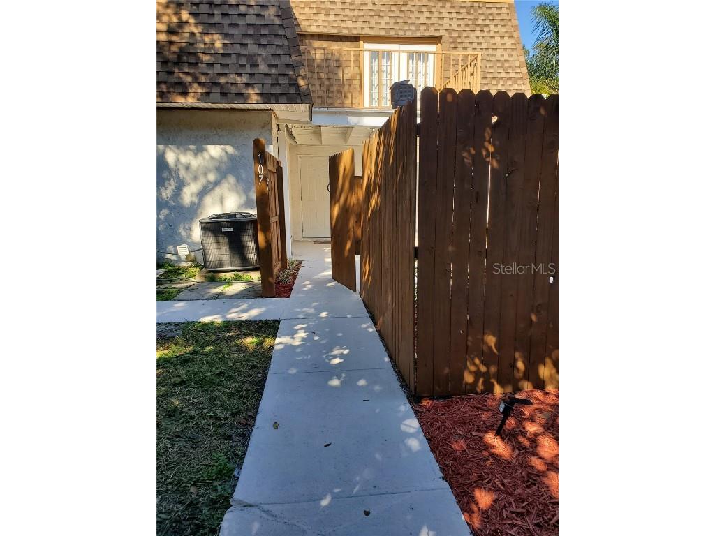 107 Springwood Square Port Orange FL 32129 O6368094 image2