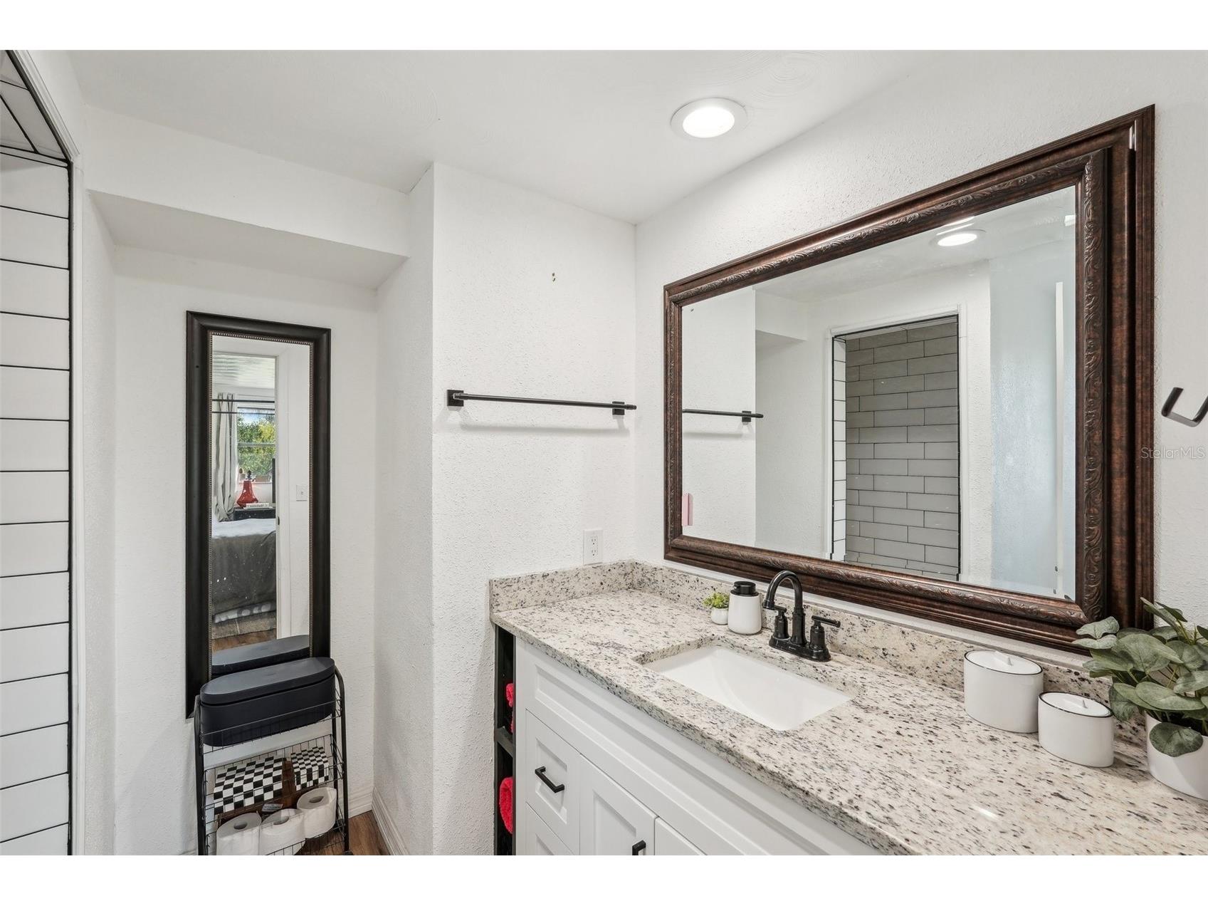 107 Temple Road Venice FL 34293 A4698592 image12