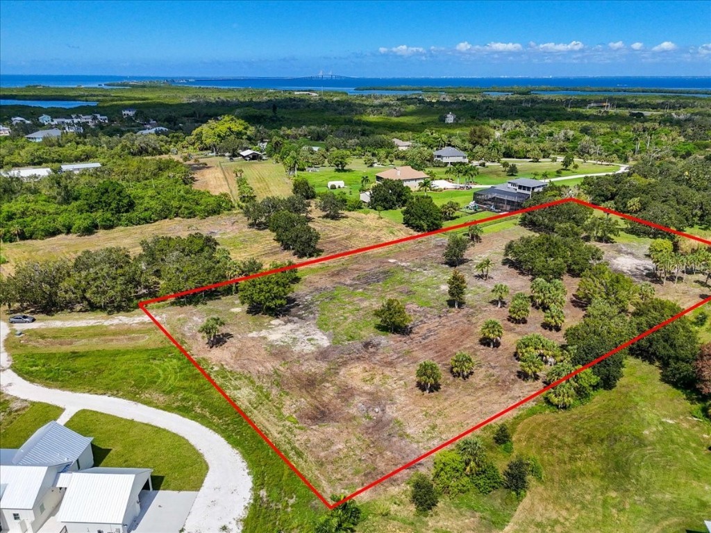 107 Tillett Place Terra Ceia FL 34250 TB8395873 image2