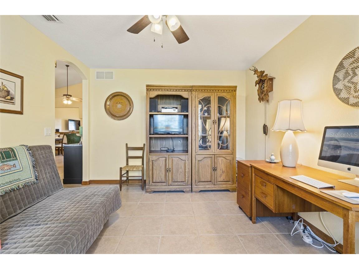 107 Twin Lake Circle, Umatilla, FL, 32784 MLS G5079396 Edina Realty