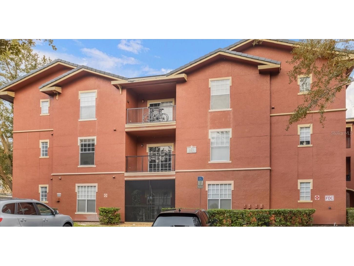 107 Vista Verdi Circle #201 Lake Mary FL 32746 O6188070 image1