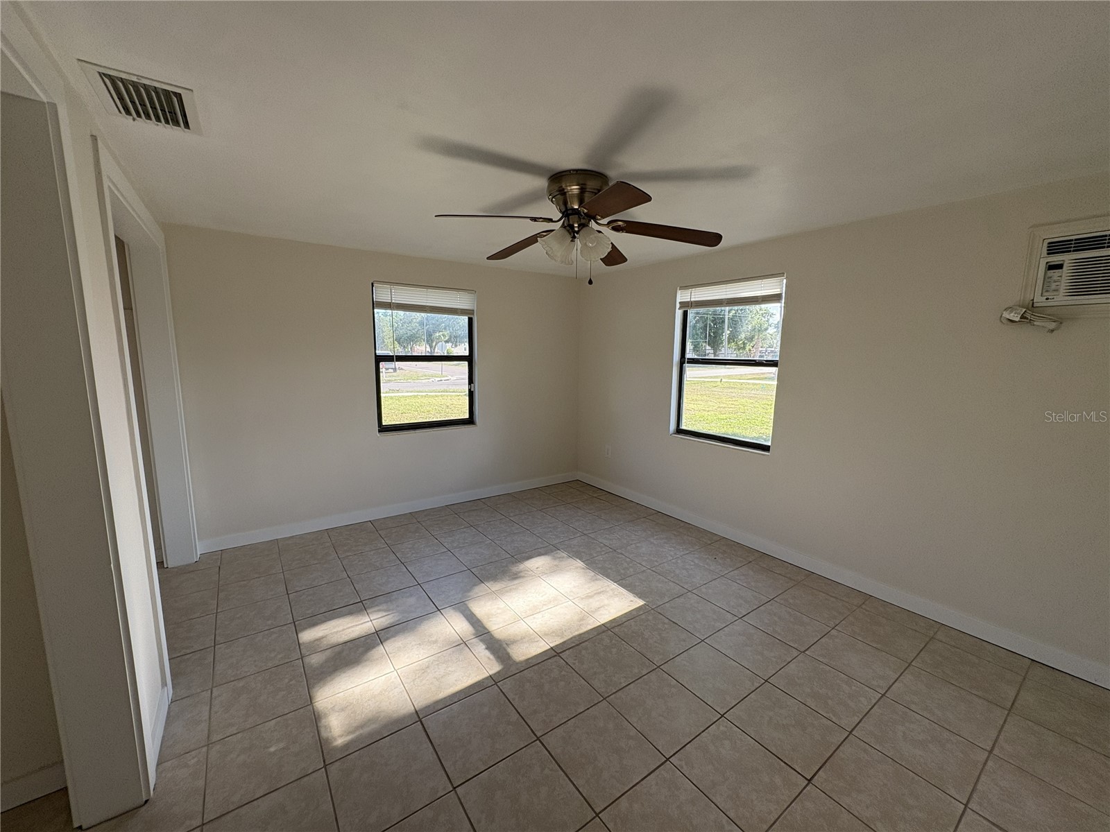 107 W Golf Links Avenue Eustis FL 32726 O6404044 image13