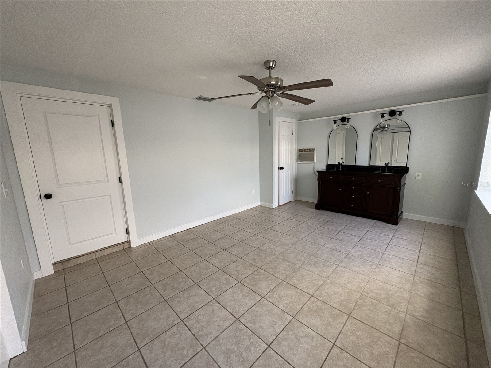 107 W Golf Links Avenue Eustis FL 32726 O6404044 image3