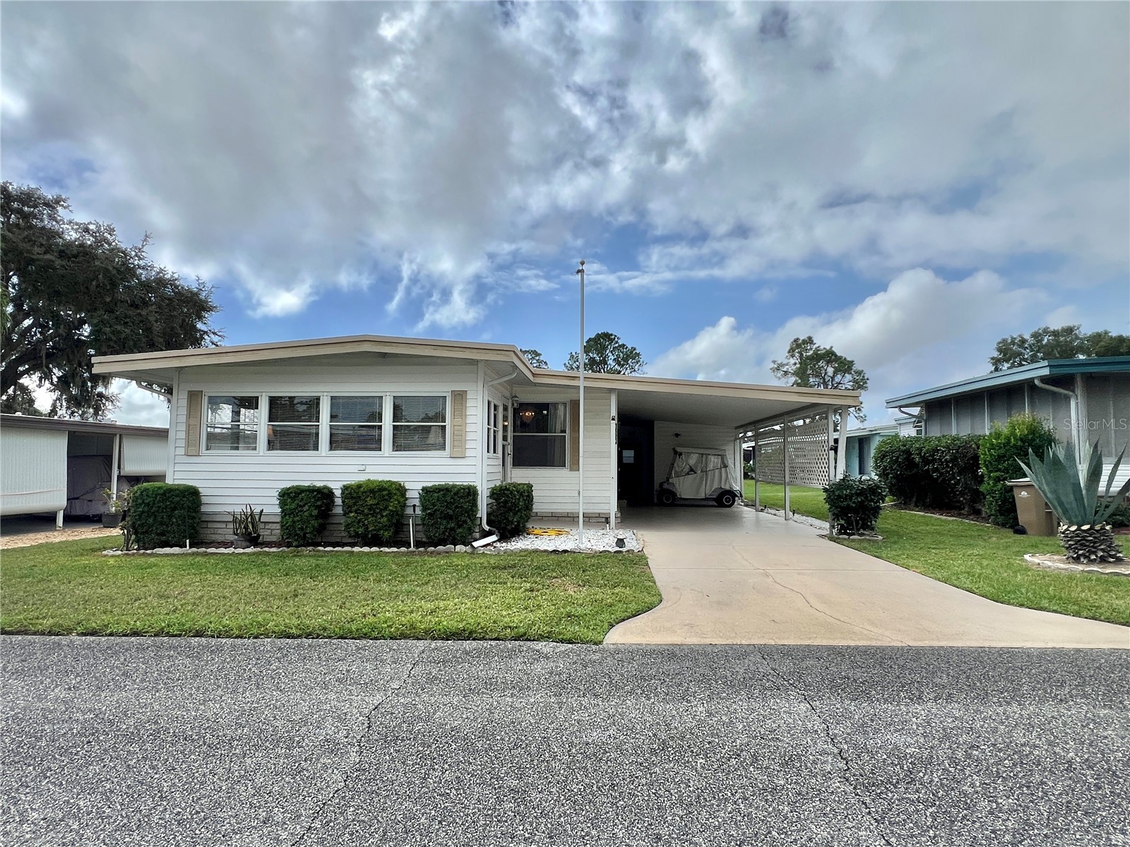 107 Willow Lane Leesburg FL 34748 G5103069 image1