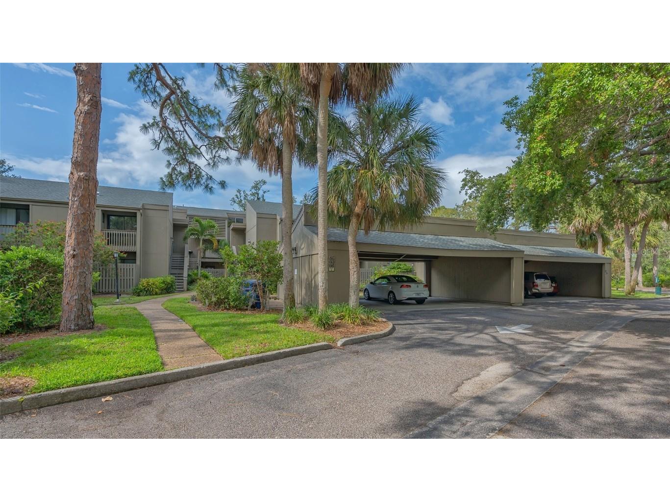 107 Woodland Place #107 Osprey FL 34229 A4652303 image1