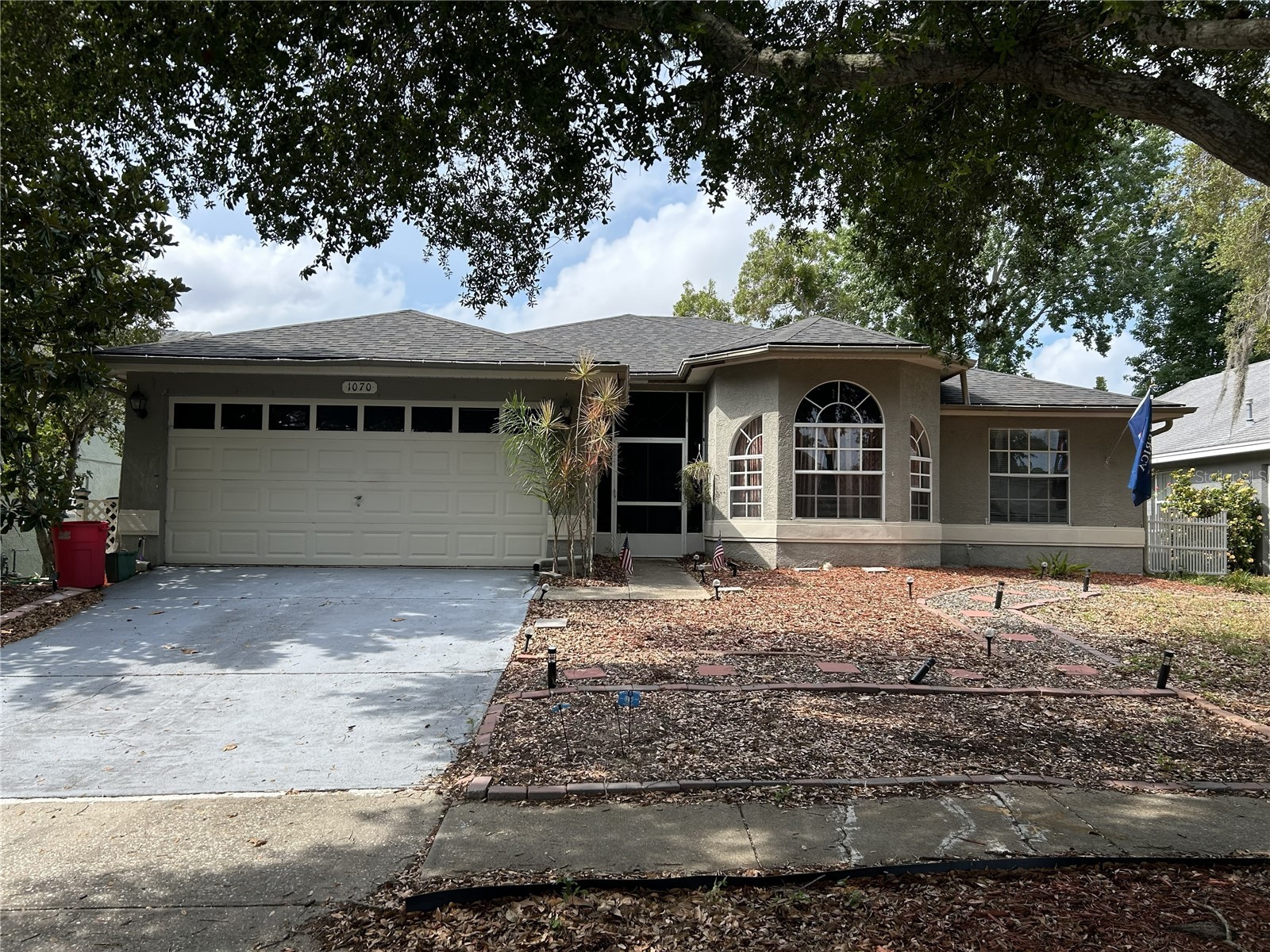 1070 Captains Way Tarpon Springs FL 34689 W7887226 image1