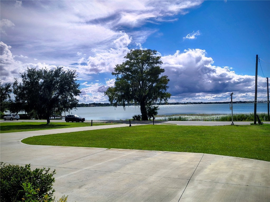 1070 Lake Ariana Boulevard Auburndale FL 33823 - LAKE ARIANA AND LAKE HART B4902080 image3