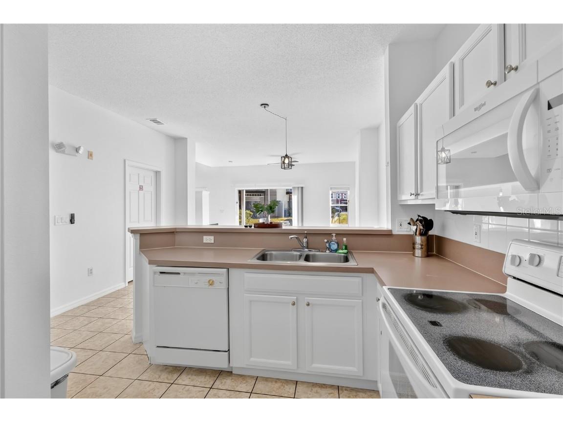 1070 Park Ridge Circle Kissimmee FL 34746 O6361420 image8