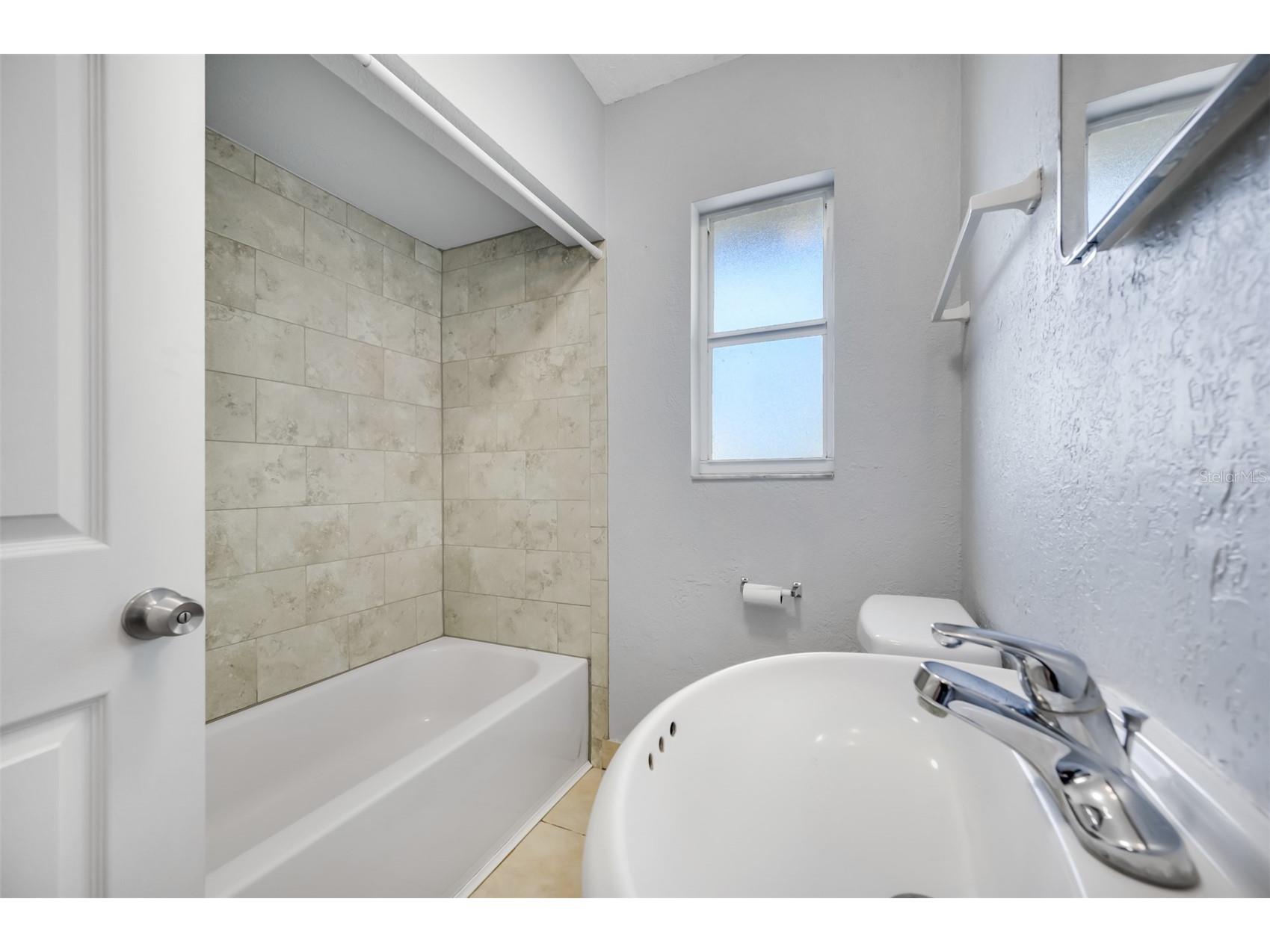1070 S Clearview Ave #10 Tampa FL 33629 TB8527718 image2