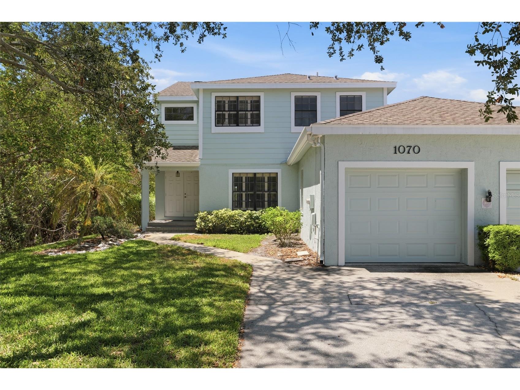 1070 Sanabel Court NE Saint Petersburg FL 33702 - RIVIERA BAY TB8509601 image1