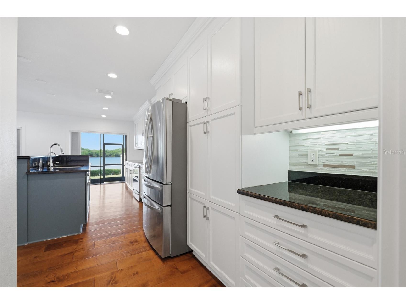 1070 Sanabel Court NE Saint Petersburg FL 33702 - RIVIERA BAY TB8509601 image12