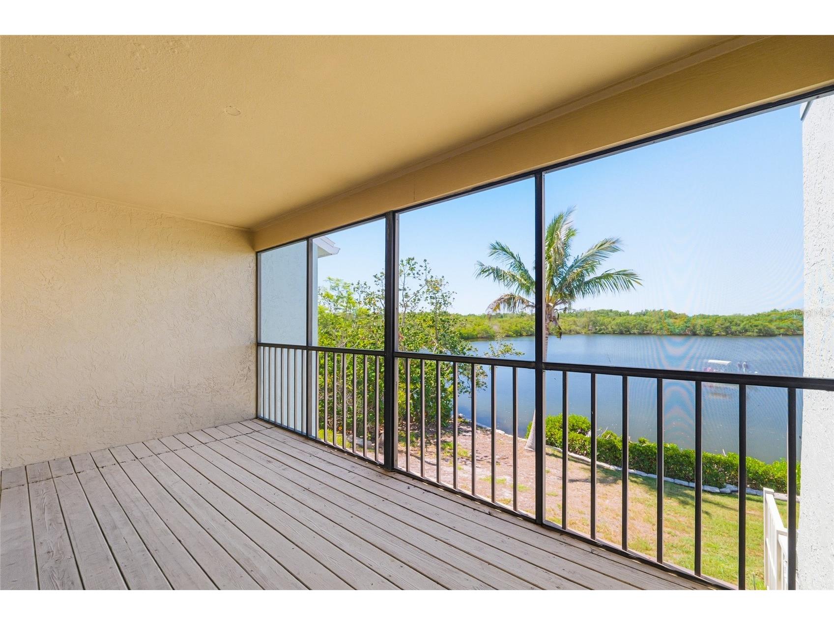 1070 Sanabel Court NE Saint Petersburg FL 33702 - RIVIERA BAY TB8509601 image28