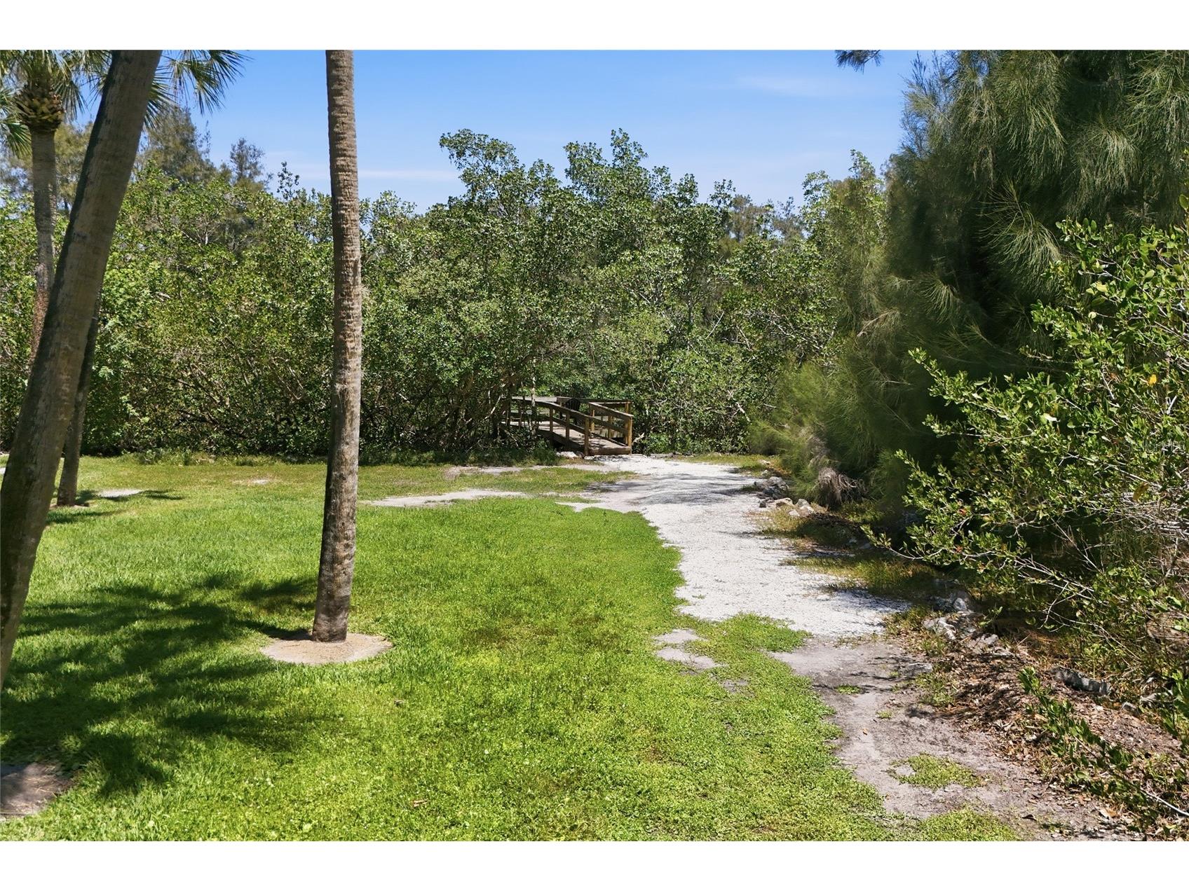 1070 Sanabel Court NE Saint Petersburg FL 33702 - RIVIERA BAY TB8509601 image52