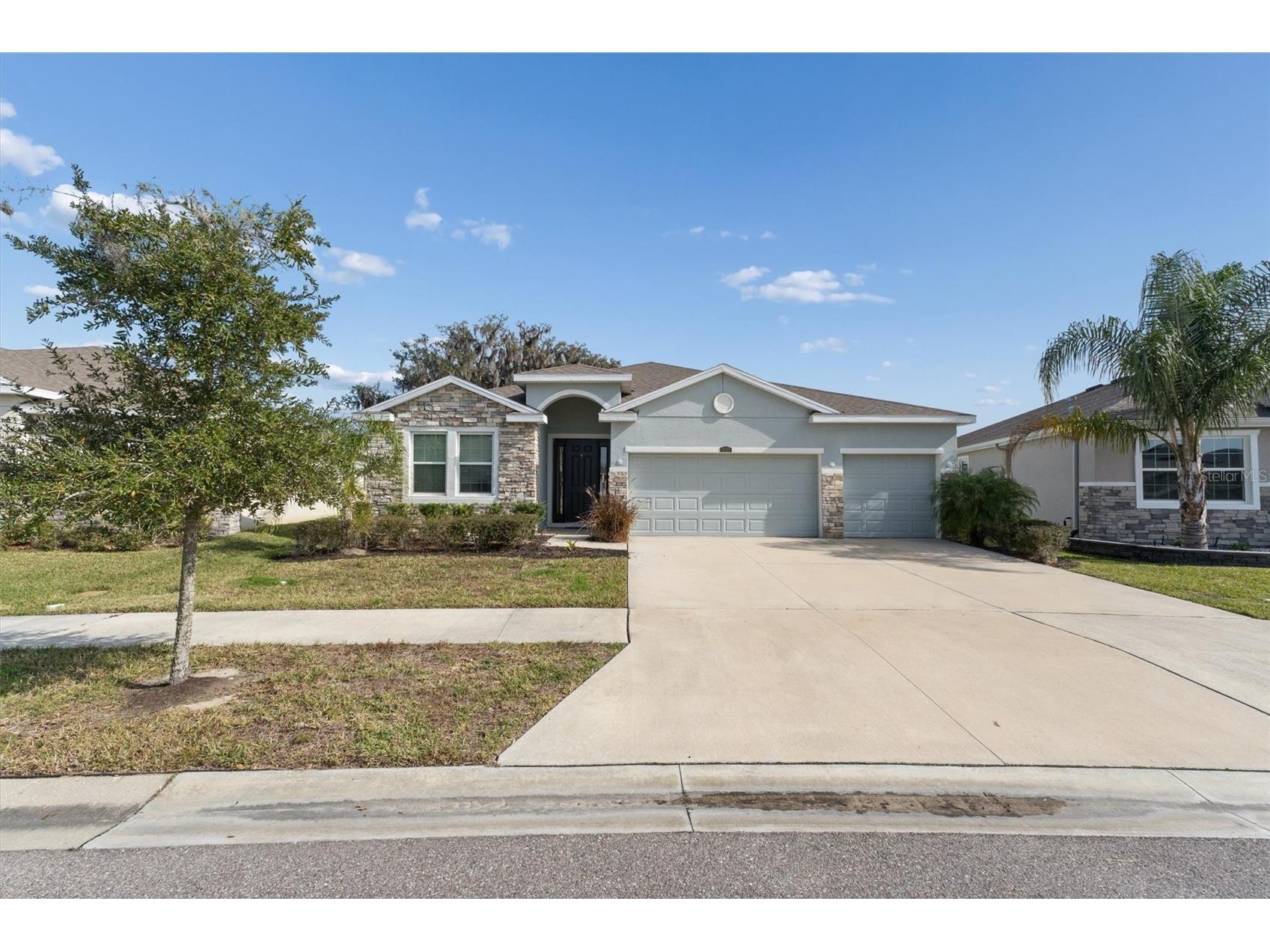 10702 Laxer Cay Loop San Antonio FL 33576 TB8461156 image2