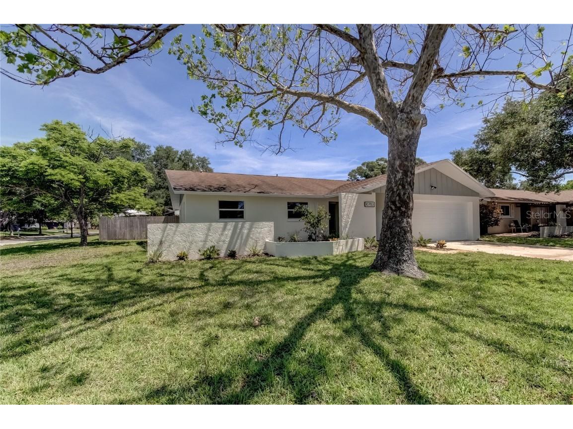 10703 Del Prado Drive W Largo FL 33774 U8196600 image1
