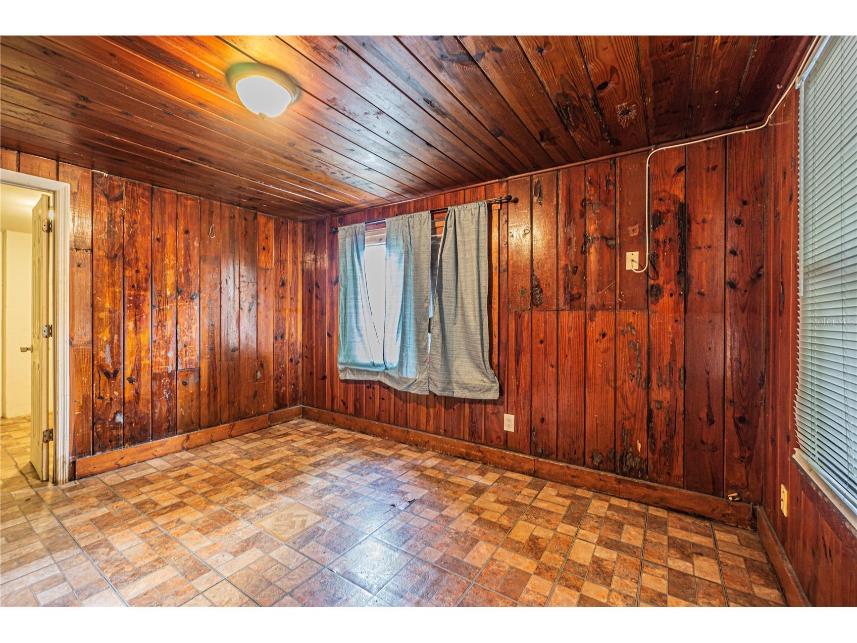 10704 N Annette Avenue Tampa FL 33612 O6411619 image10