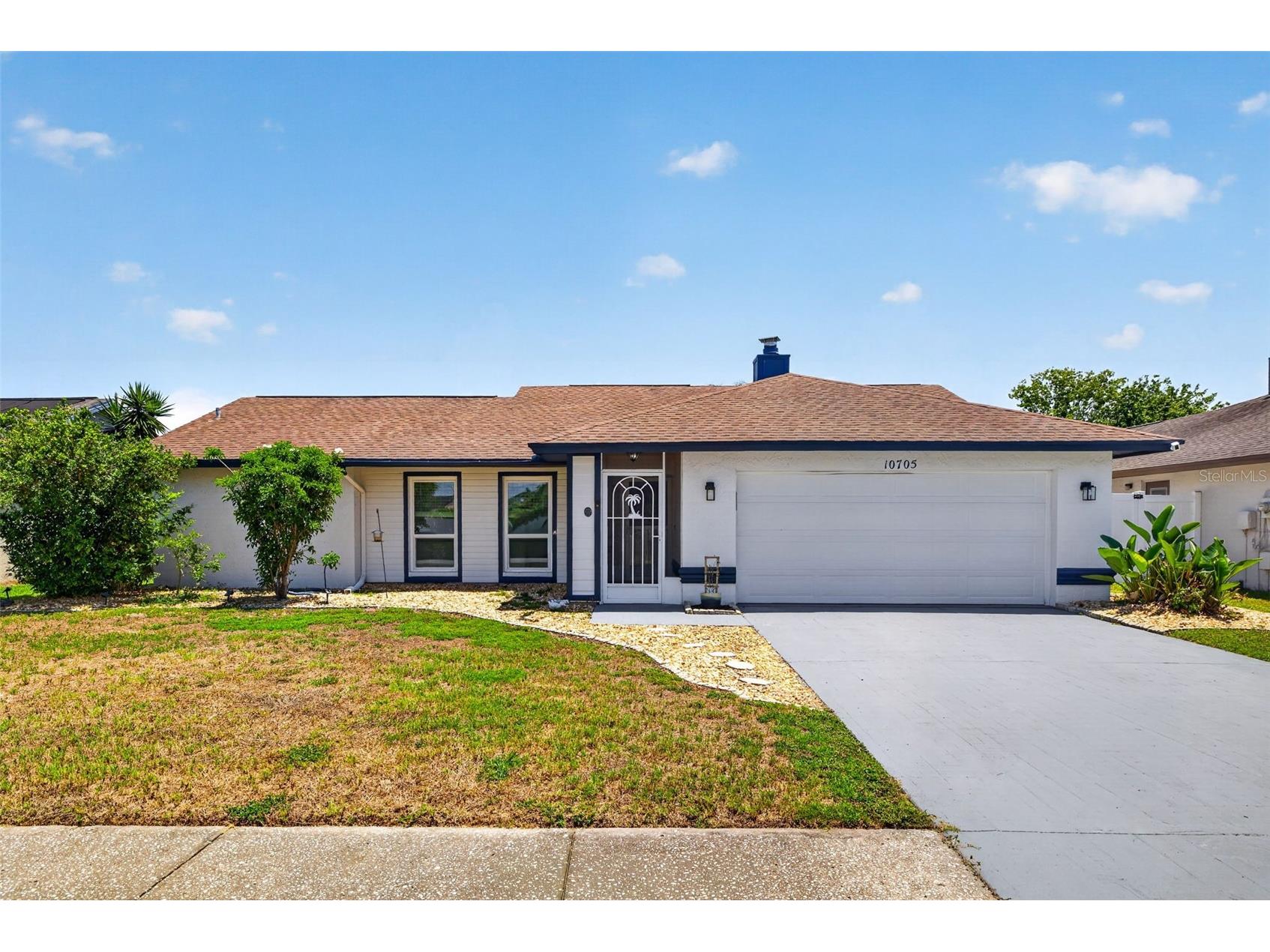 10705 Out Island Drive Tampa FL 33615 - COVE LAKE TB8512234 image2
