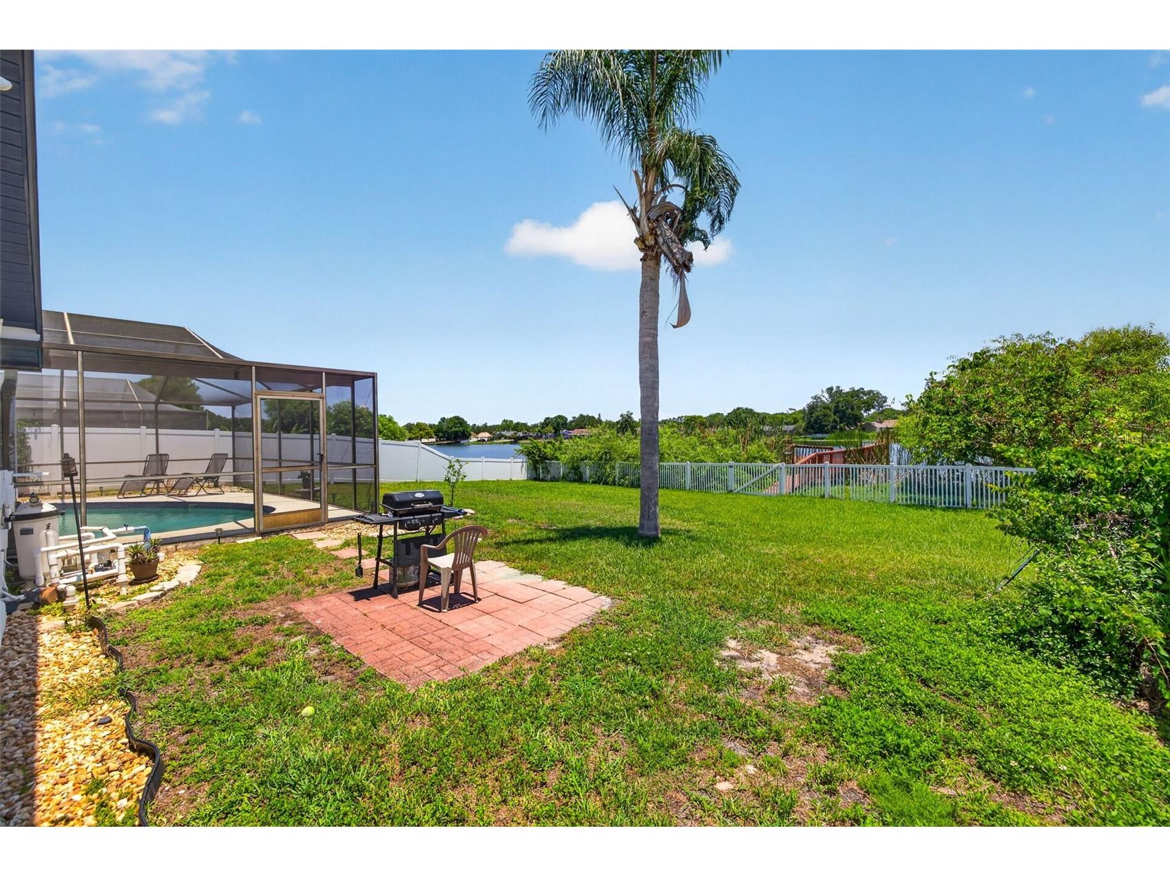 10705 Out Island Drive Tampa FL 33615 - COVE LAKE TB8512234 image32