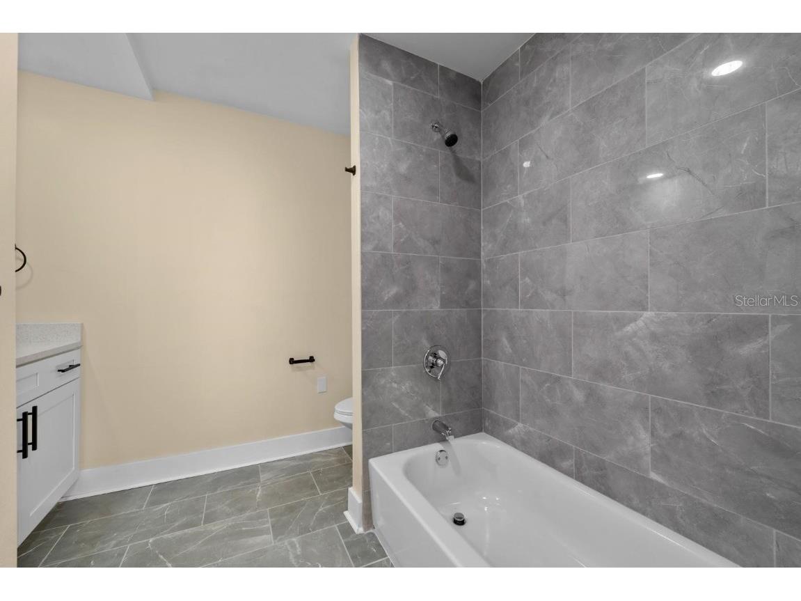 10707 N Rome Avenue Tampa FL 33612 TB8428259 image16