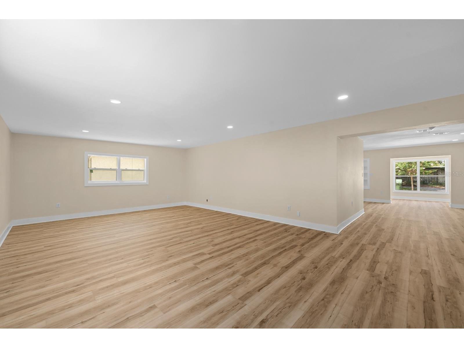 10707 N Rome Avenue Tampa FL 33612 TB8509504 image54