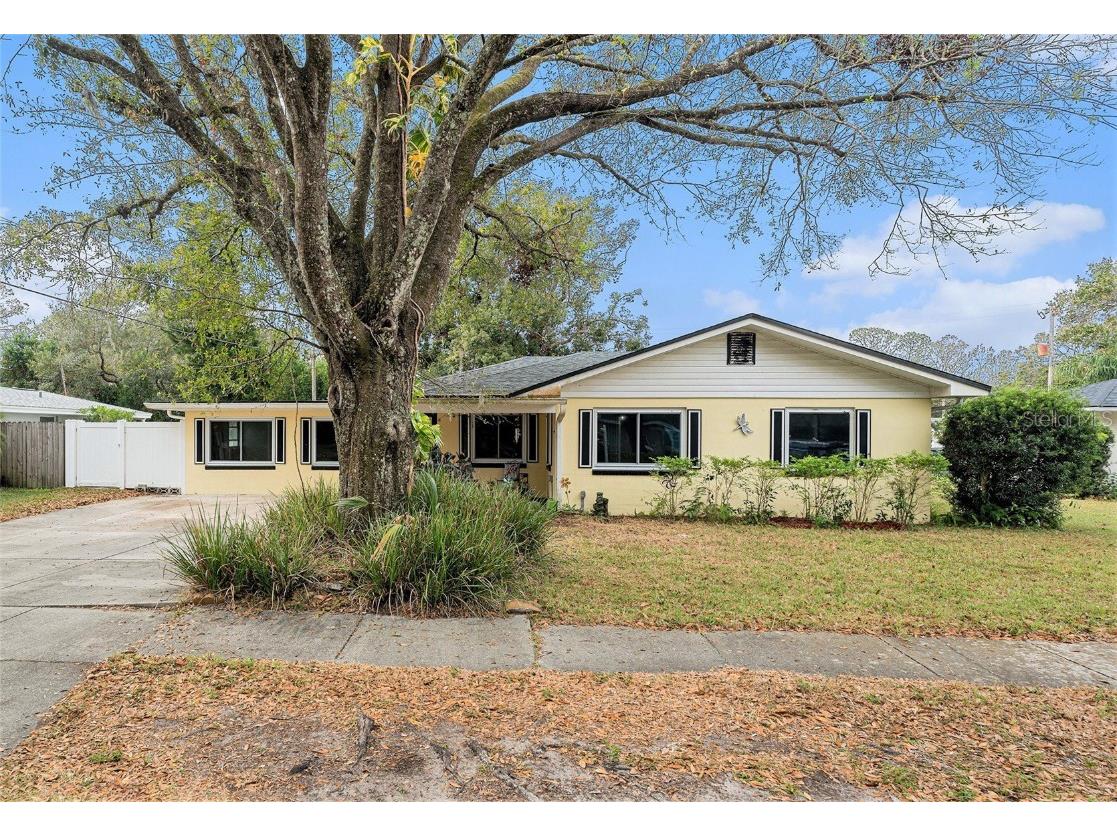 10708 Edgewater Lane Tampa FL 33612 TB8331037 image1