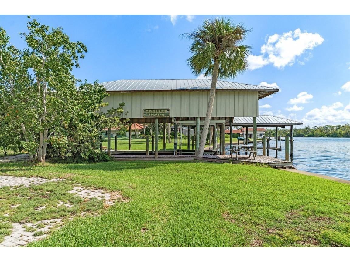 10708 W Halls River Road Homosassa FL 34448 - HOMOSASSA RIVER W7867984 image1