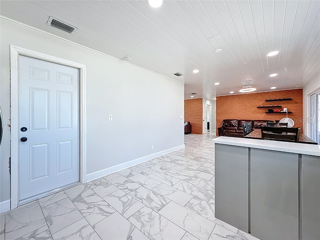 10709 Donbrese Avenue Tampa FL 33615 TB8453149 image17