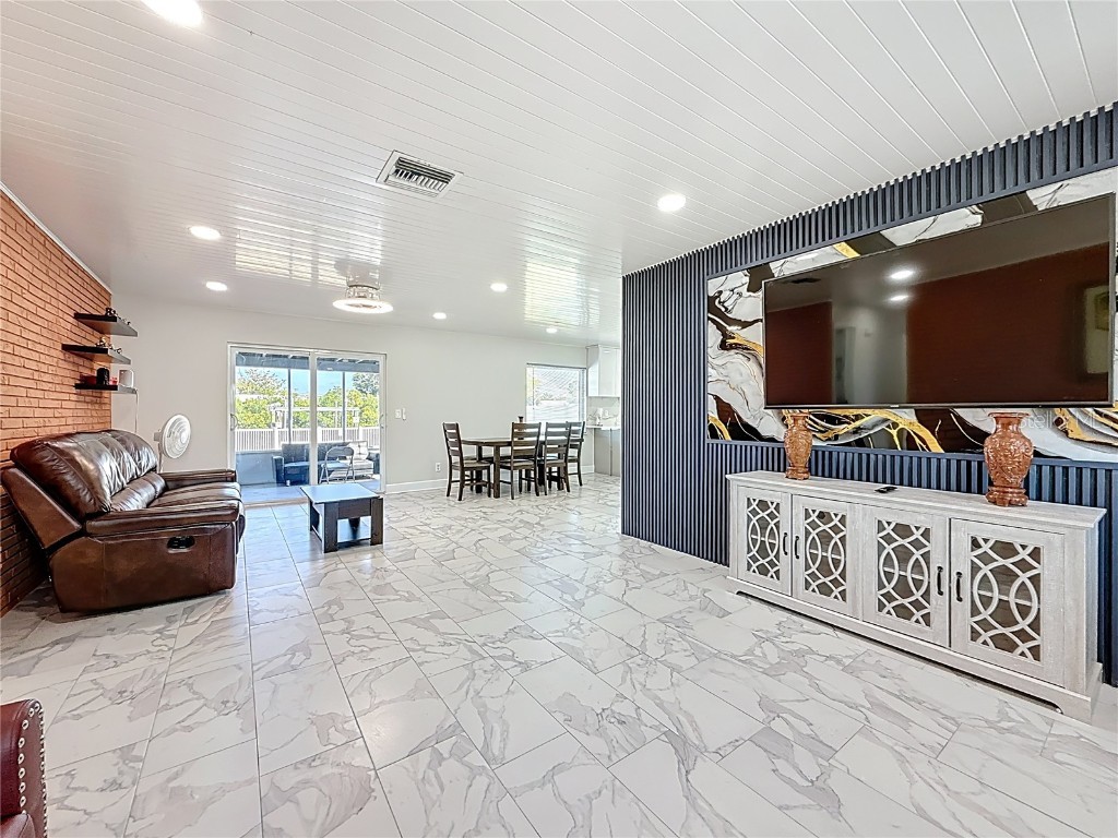 10709 Donbrese Avenue Tampa FL 33615 TB8453149 image4