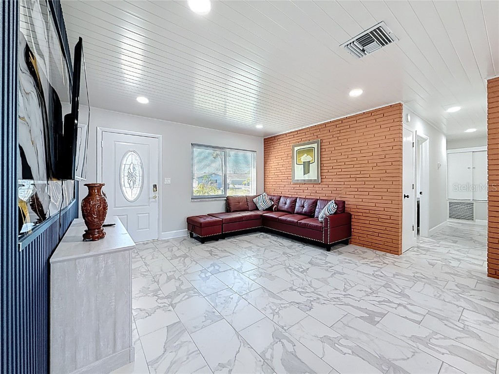 10709 Donbrese Avenue Tampa FL 33615 TB8453149 image6