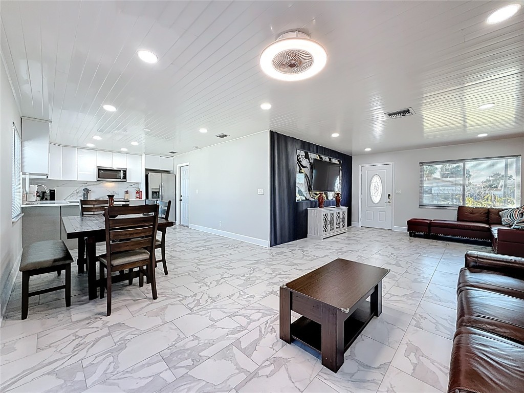 10709 Donbrese Avenue Tampa FL 33615 TB8453149 image8