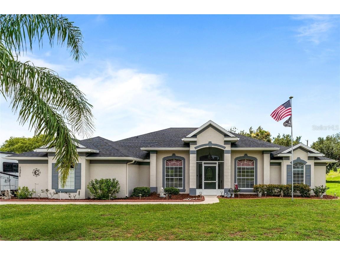 1071 Vicksburg Street Deltona FL 32725 V4937154 image1