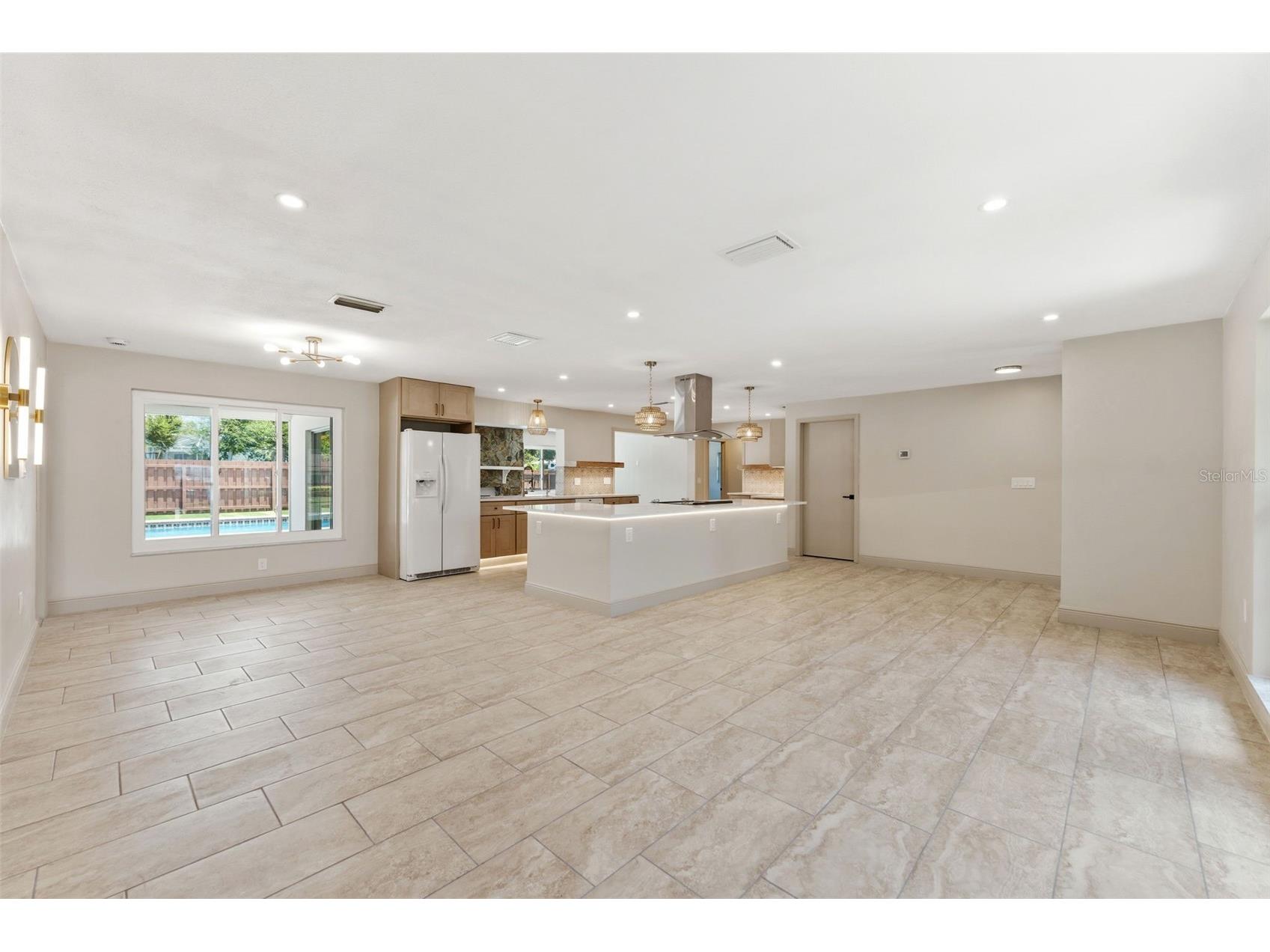 10711 Frances Ln Largo FL 33774 TB8523132 image11