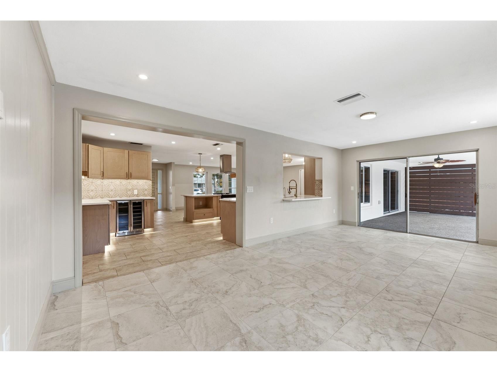 10711 Frances Ln Largo FL 33774 TB8523132 image16