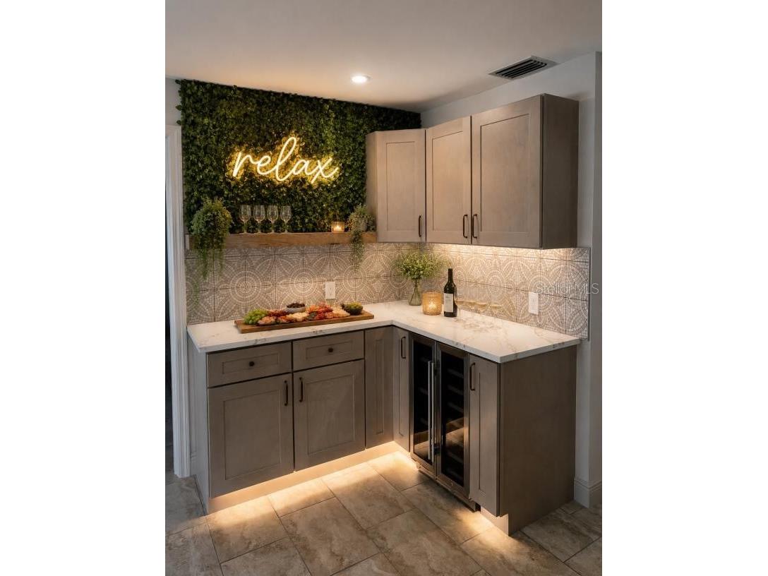 10711 Frances Ln Largo FL 33774 TB8523132 image17