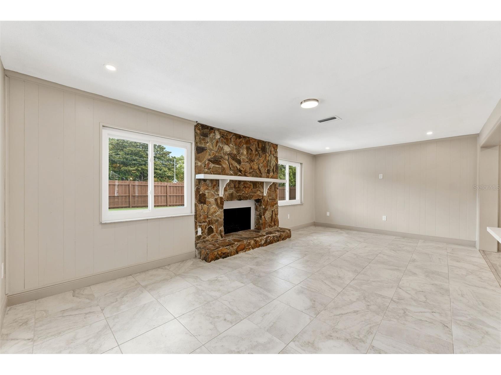 10711 Frances Ln Largo FL 33774 TB8523132 image18