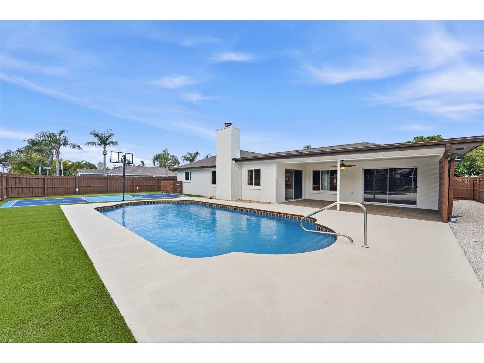 10711 Frances Ln Largo FL 33774 TB8523132 image46