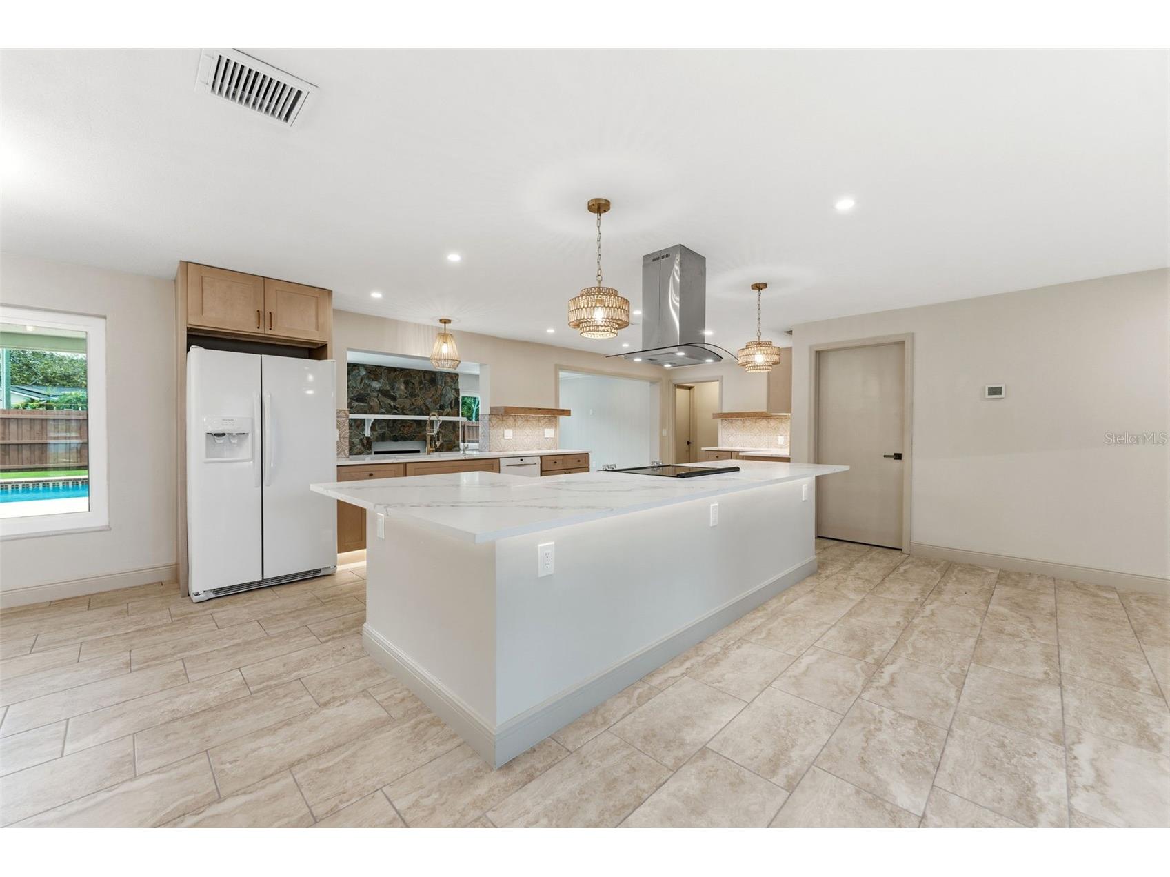 10711 Frances Ln Largo FL 33774 TB8523132 image9