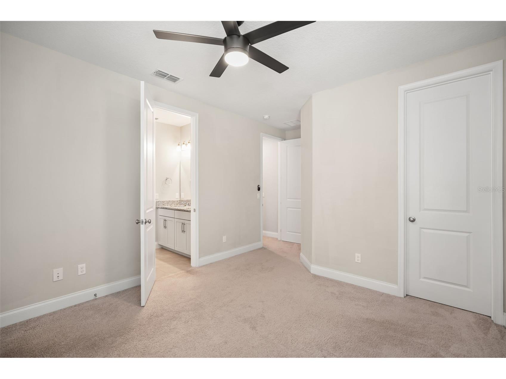 10713 Belle Maisons Drive Orlando FL 32832 O6415409 image21