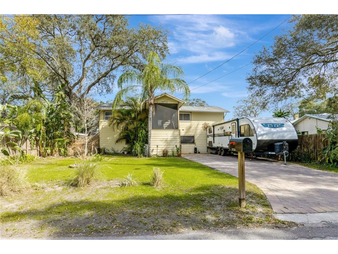 10713 N Oklawaha Avenue Tampa FL 33617 T3501701 image1