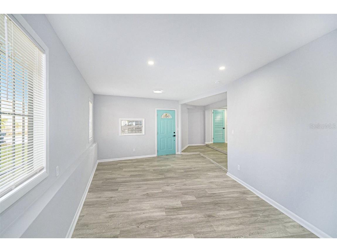 10714 N Central Avenue Tampa FL 33612 C7517473 image11