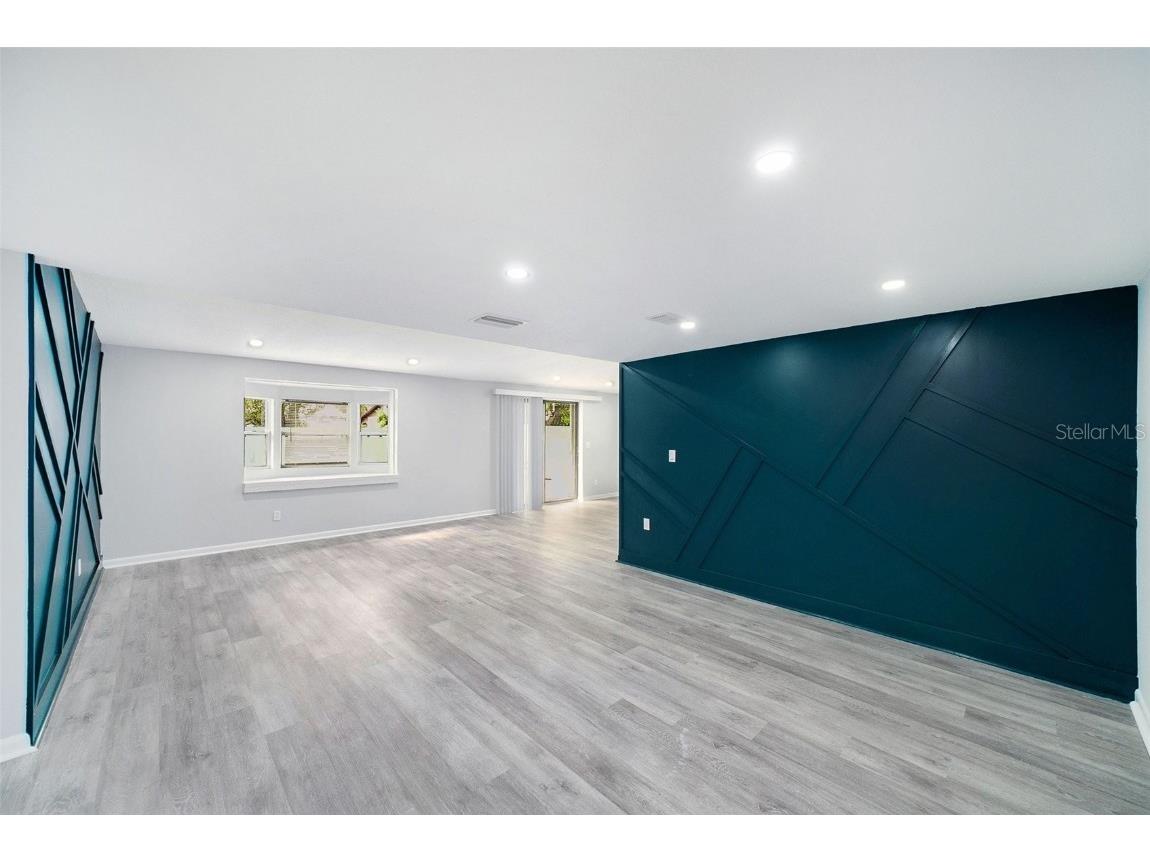 10714 N Central Avenue Tampa FL 33612 C7517473 image14