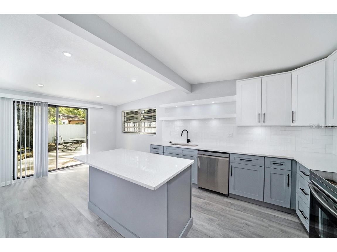 10714 N Central Avenue Tampa FL 33612 C7517473 image18