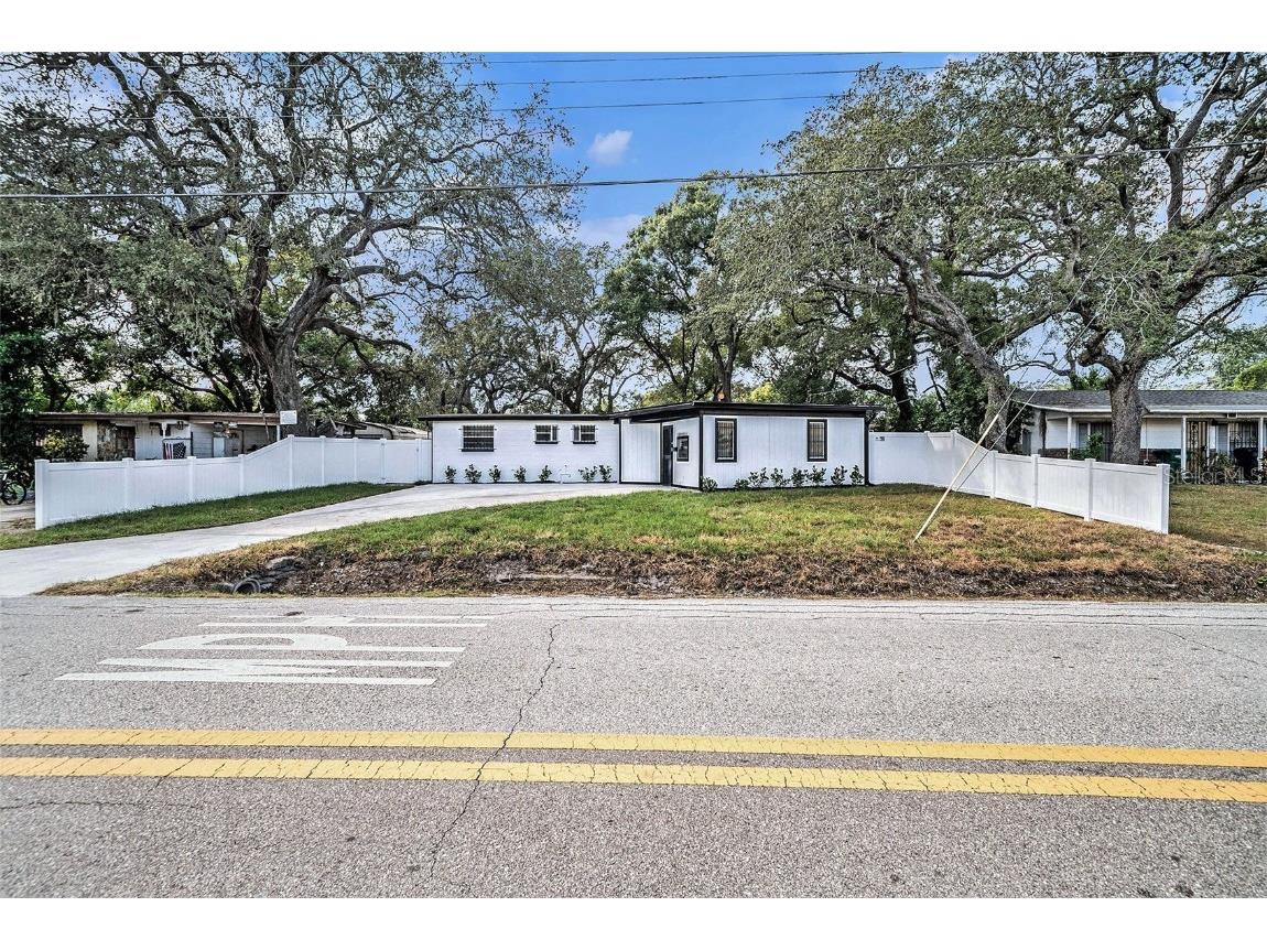 10714 N Central Avenue Tampa FL 33612 C7517473 image29