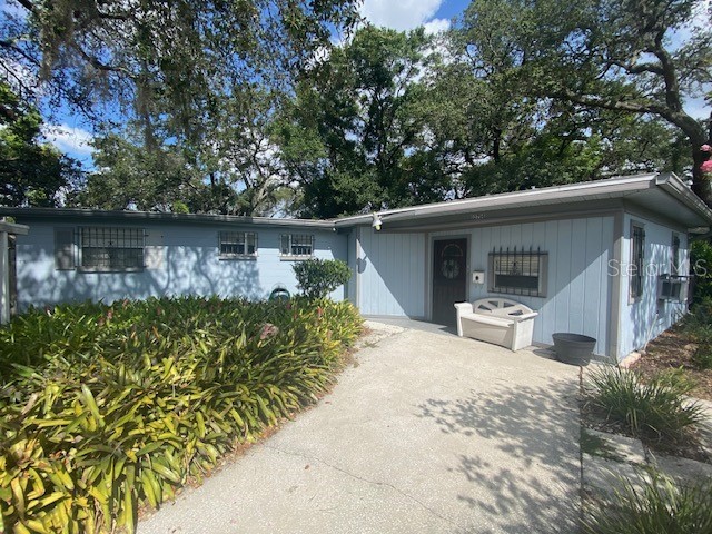 10714 N Central Avenue Tampa FL 33612 TB8407507 image1