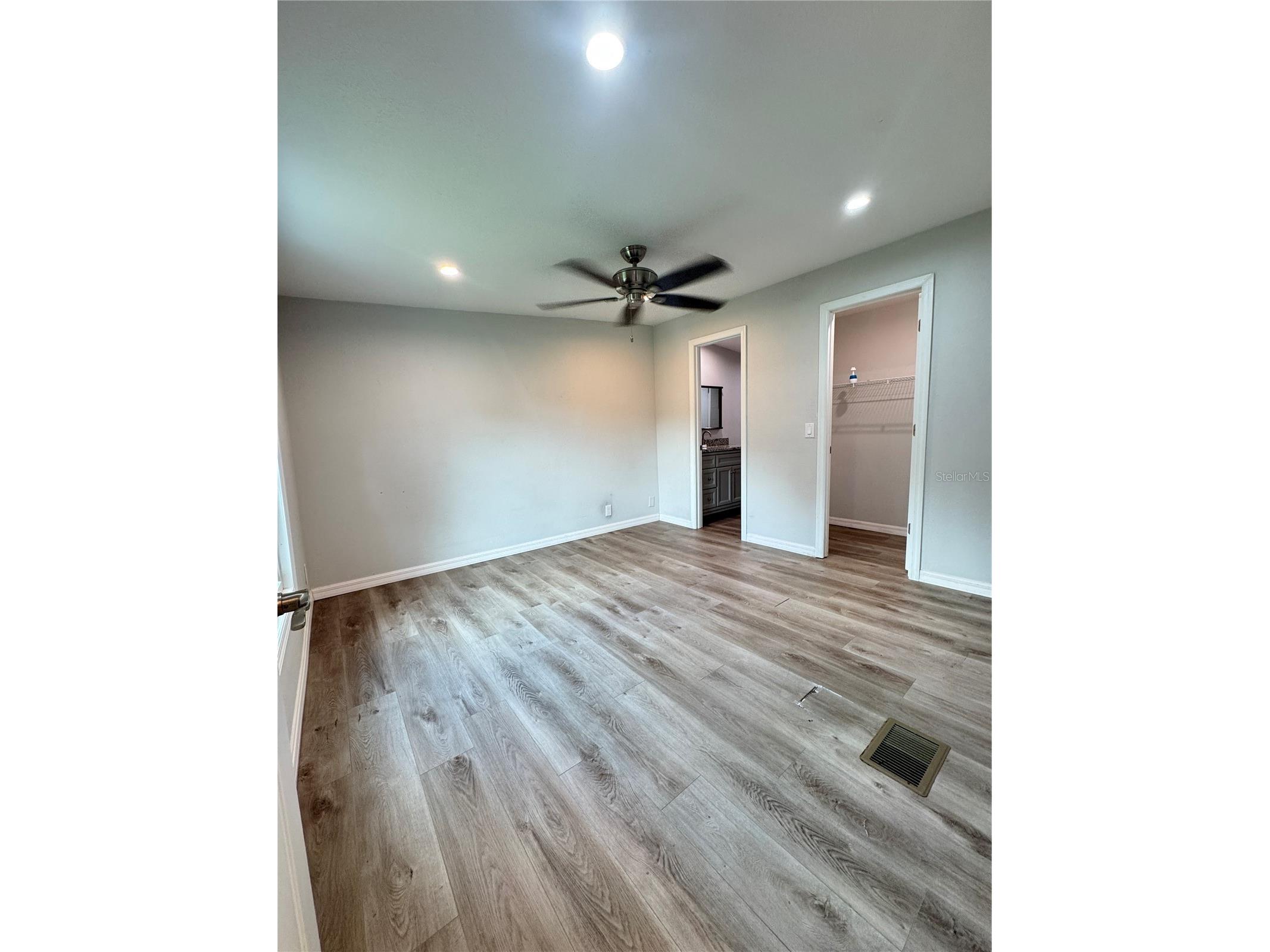 10717 SE 129th Street Belleview FL 34420 OM727374 image12